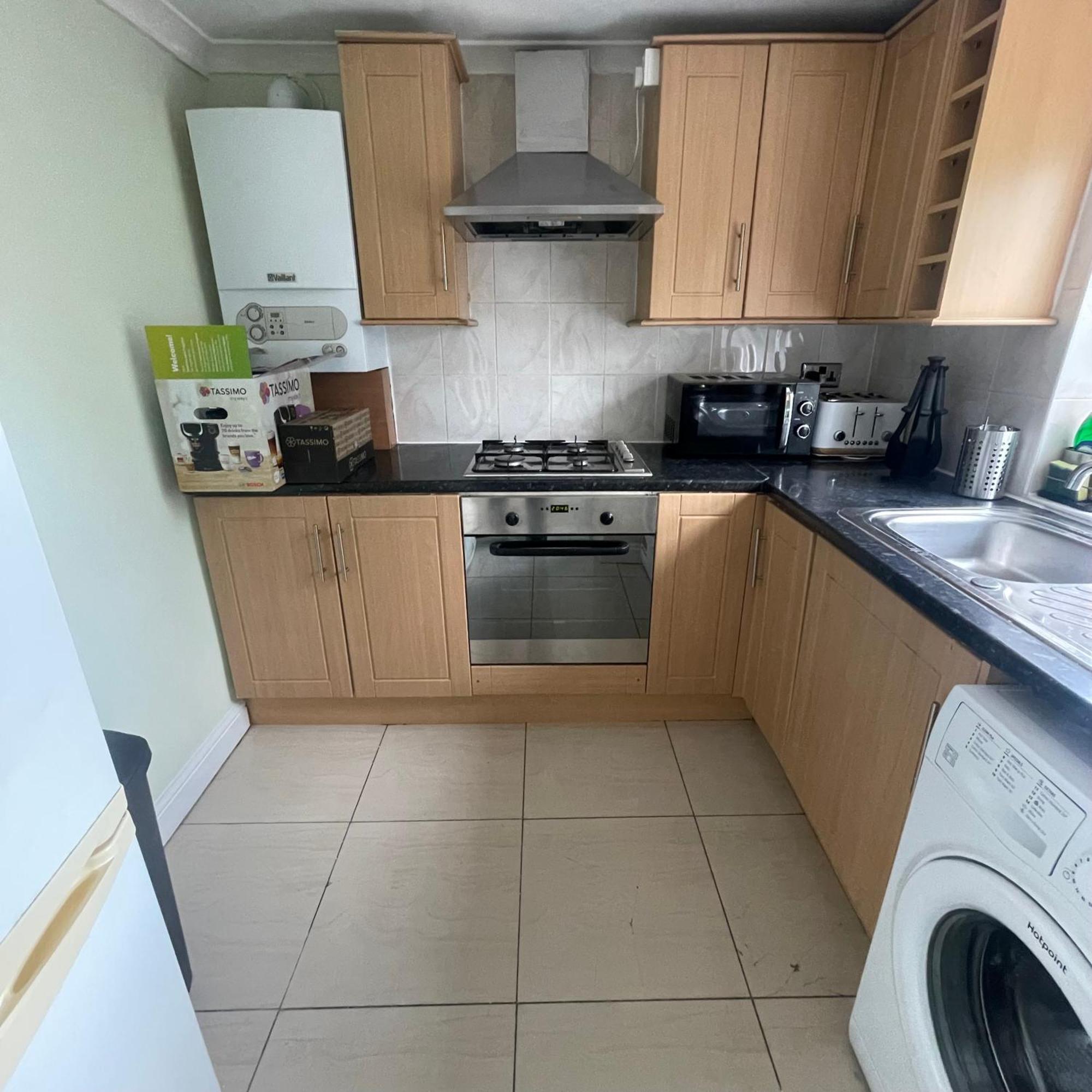 Entire 3 Bedroom Home - Minutes To Emirates Stadium! London Bagian luar foto